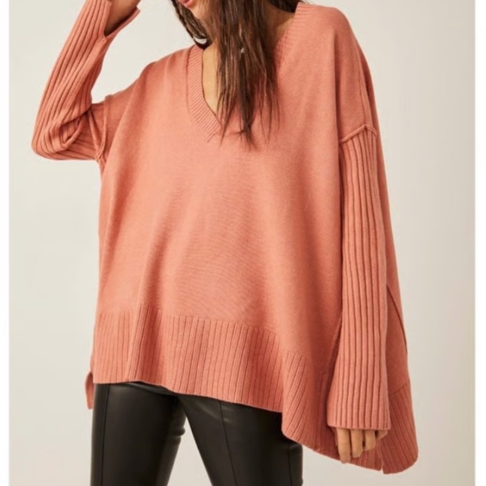 Free people Orion oversize V-neck ribbed sleeve sweater size small boho